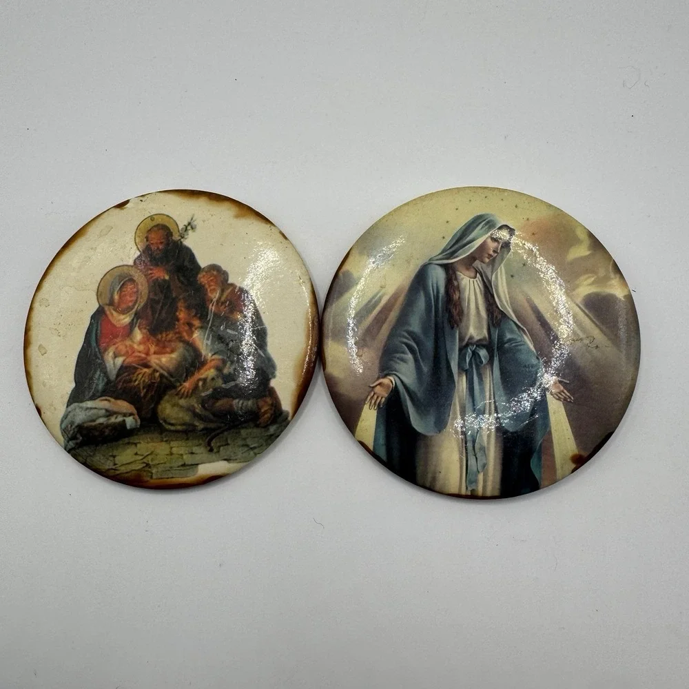 Lot 2 Vintage Catholic Religious Magnets‎ Nativity Virgin Mary Made Taiwan 3in